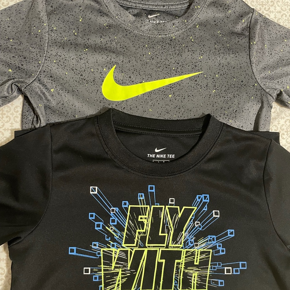 Bundle of two NIKE tops